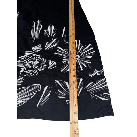 East 5th Black A-Line Skirt With White Embroidered Floral Design Size 14 - Picture 10 of 11